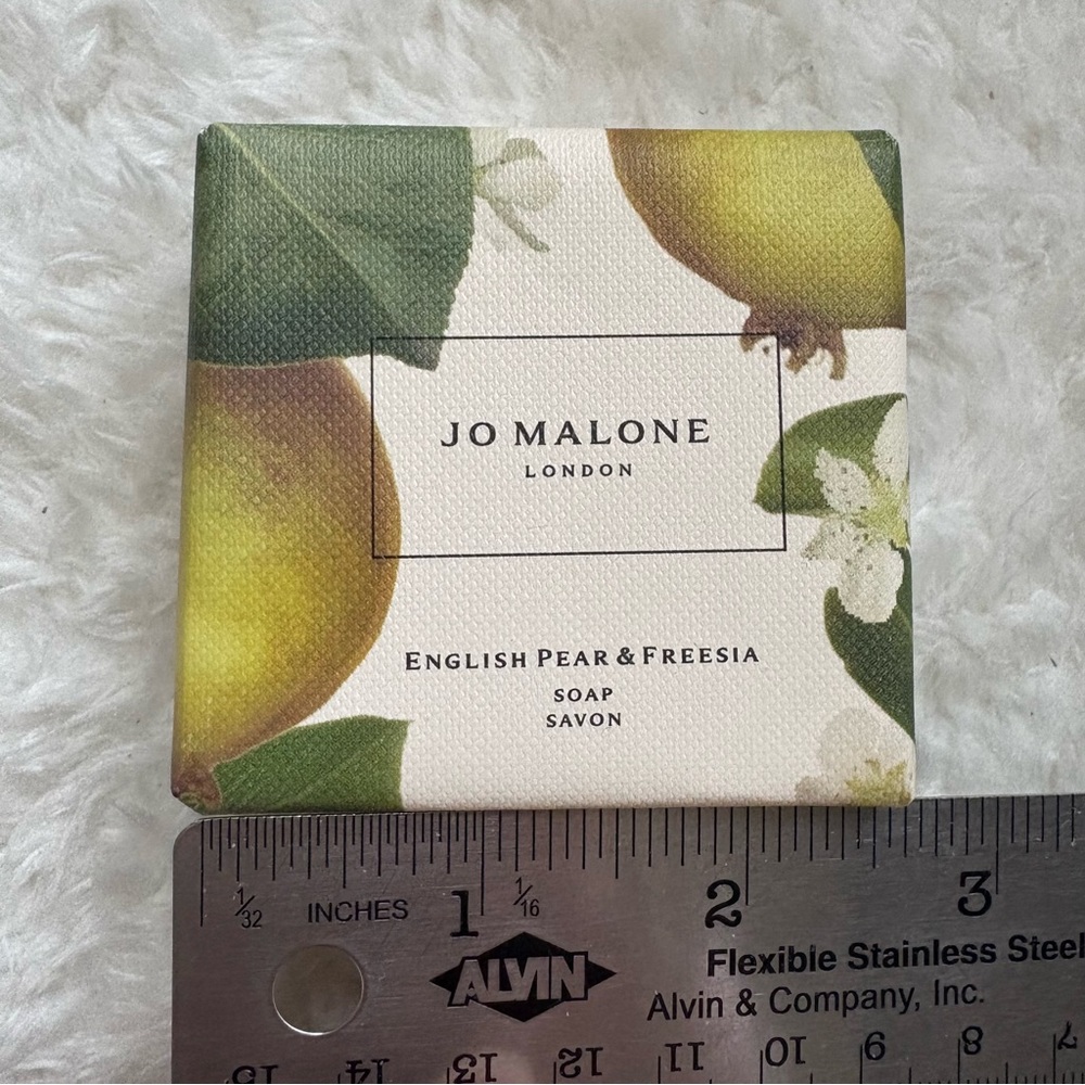 Jo Malone soap English Pear & Freesia 3.5oz